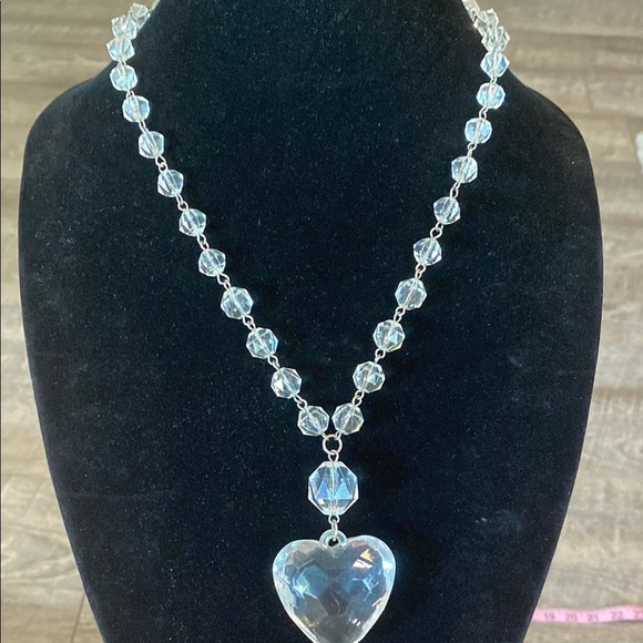 Vintage Elegant Lightweight Heart Pendant Necklace 12” SO SPARKLY 💫 - Picture 1 of 16
